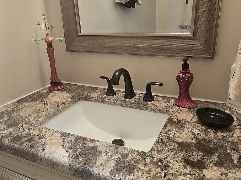 61 E Valencia Dr — Photo 36