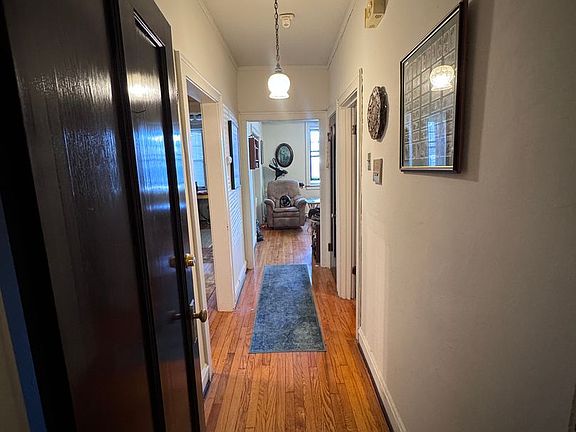 4th image of 2217-19 W Montrose Ave #2219-G