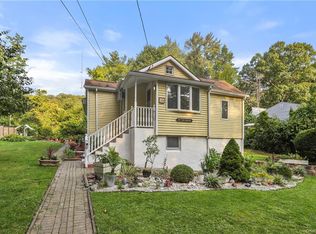 169 Walnut Rd, Lake Peekskill, NY 10537