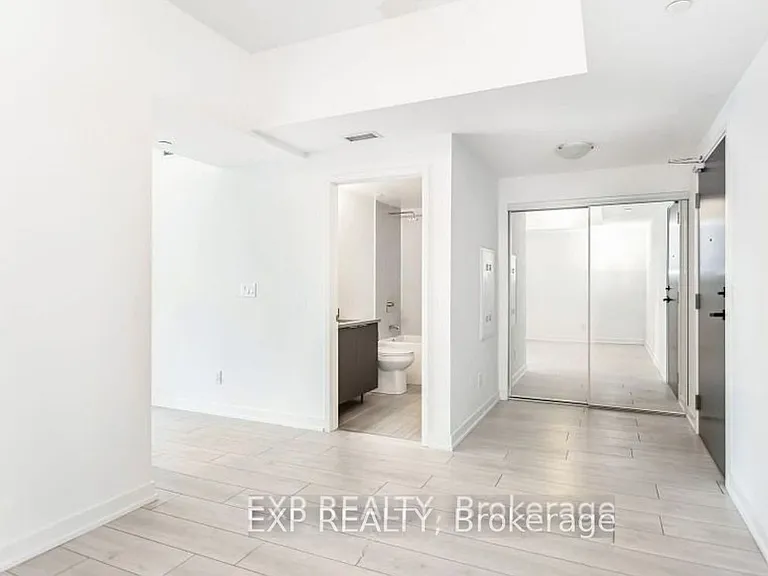 2033 Kennedy Rd #707 — Photo 27