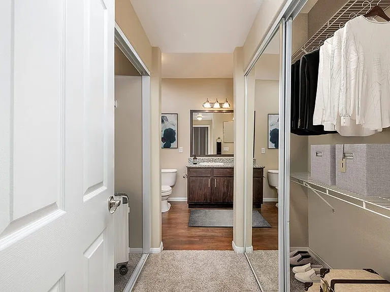 Campana Crown Valley Apartments — Photo 5