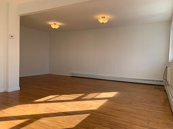 3rd image of 2001 Avenue T #2