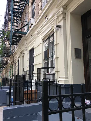 Rented by AJ Clarke | media 24