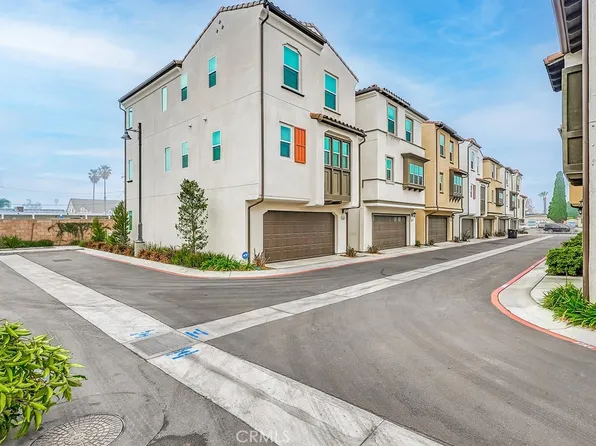 1676 W Rhombus Ln, Anaheim, CA 92802