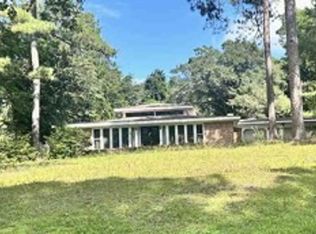 126 Melody Ln, Jacksonville, NC 28540