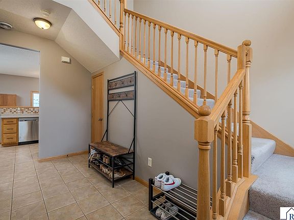 5th image of 2142 Willow Trl