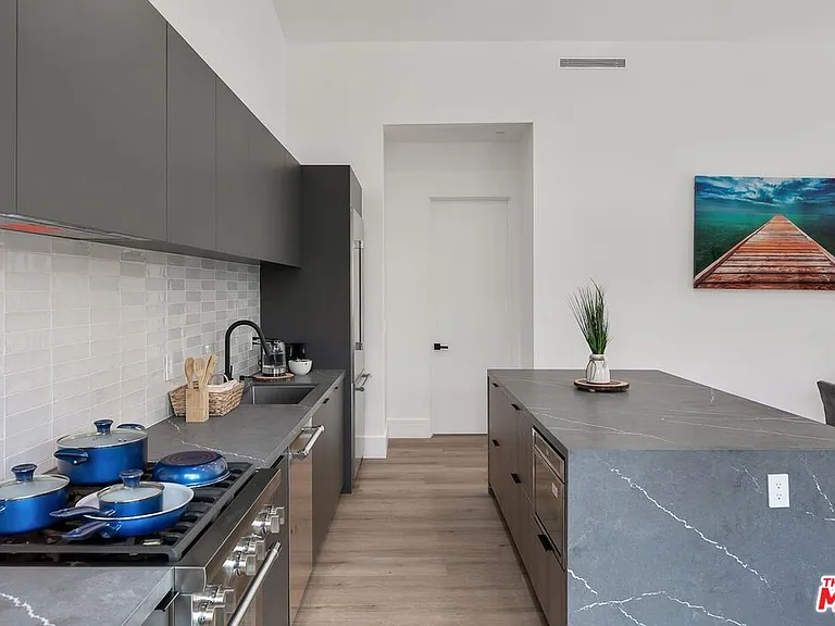1236 N Spaulding Ave #1 — Photo 5