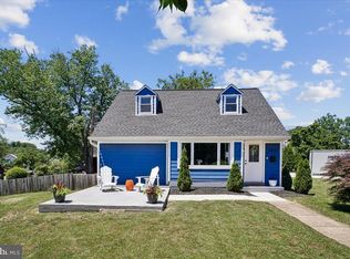 6924 Duke Dr, Alexandria, VA 22307