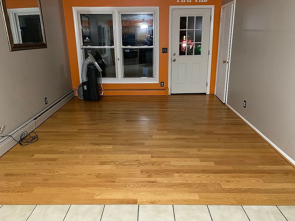 Apt 4 Living Room