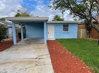 705 S A St, Lake Worth, FL 33460