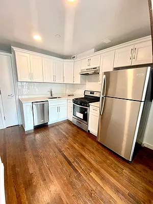 Rented by Dynamik Realty | media 27