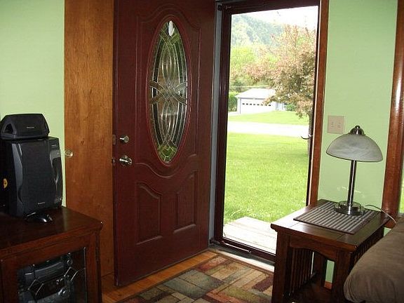 2nd image of 21 Sunset Cir
