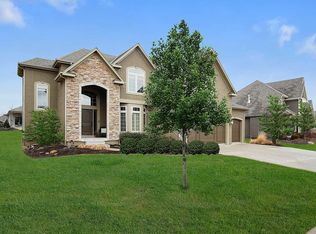 16338 S Woodstone Dr, Olathe, KS 66062