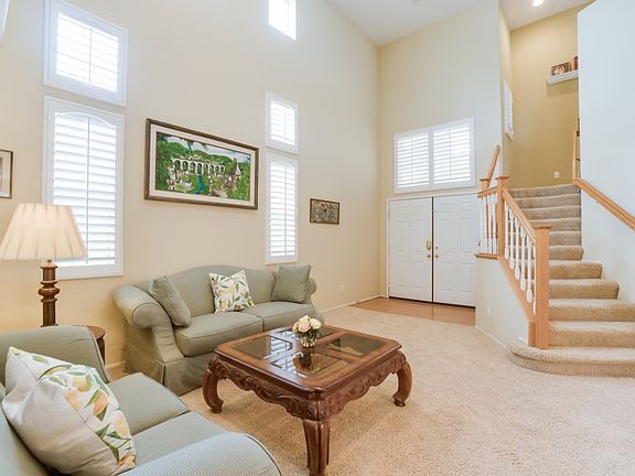 4th image of 27921 Balsam Ct
