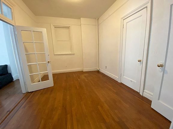 3rd image of 233 E 14th St