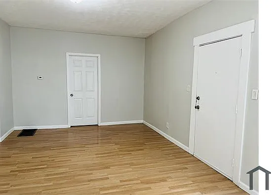 653 Curry Ct — Photo 11