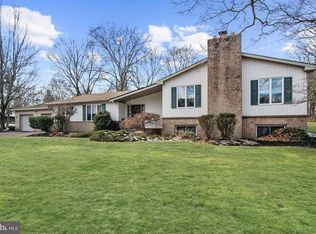 913 Main St, Riverton, NJ 08077