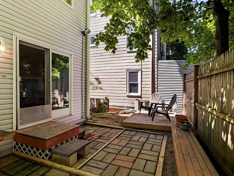 55 Waterhouse St — Photo 3