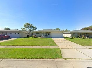 33909 Richard O Dr, Sterling Heights, MI 48310