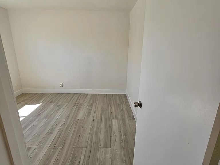 1508 Sycamore Dr #3 — Photo 4