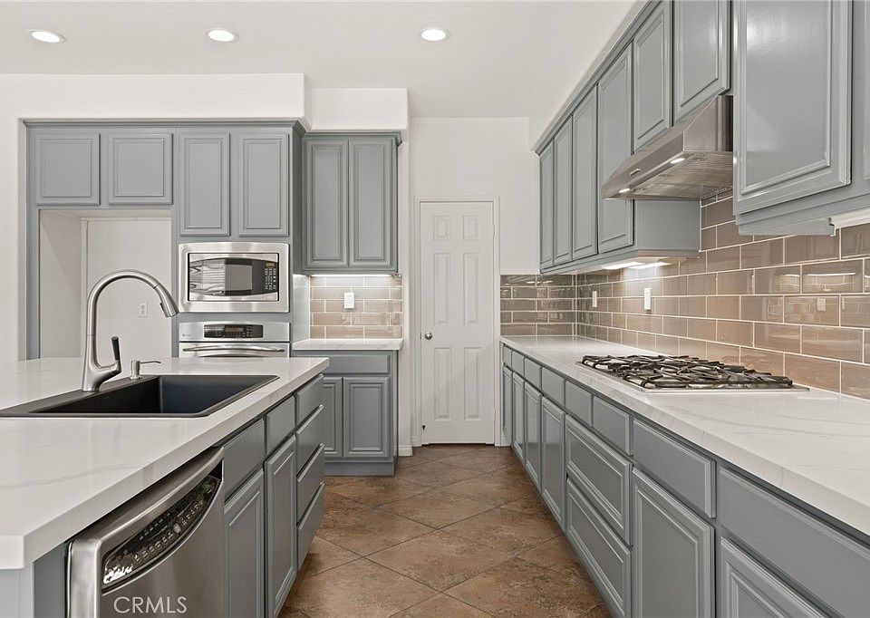1st image of 30411 Laruns St
