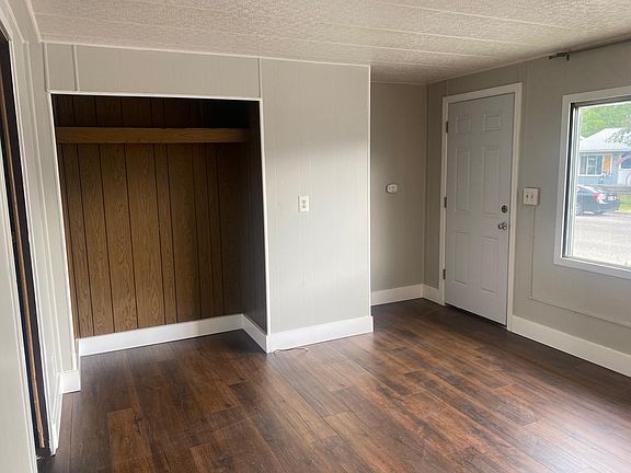 2nd image of 2254 W Central Ave