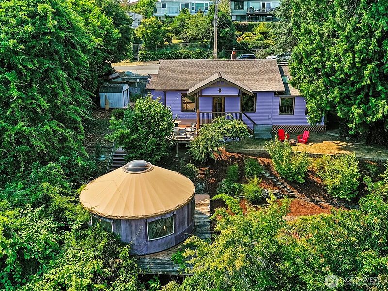 2nd image of 5024 29th Avenue S