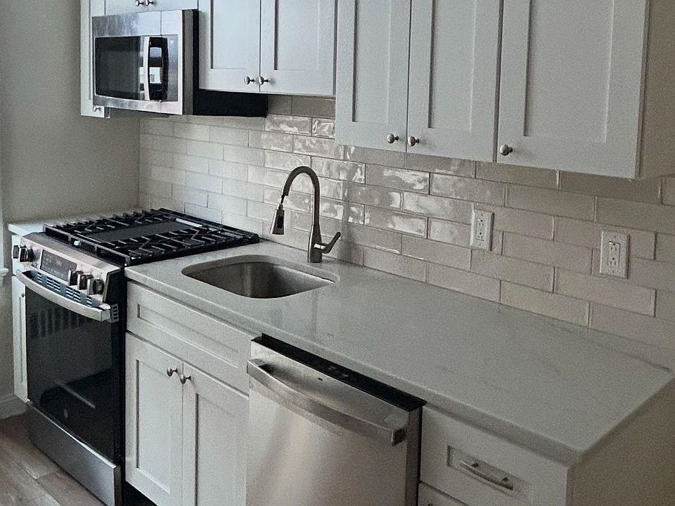 1st image of 6035 Boulevard E #C4