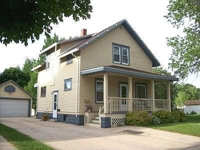 2nd image of 615 Iowa St