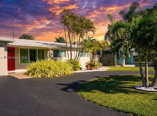 601 NE 2nd St, Dania, FL 33004