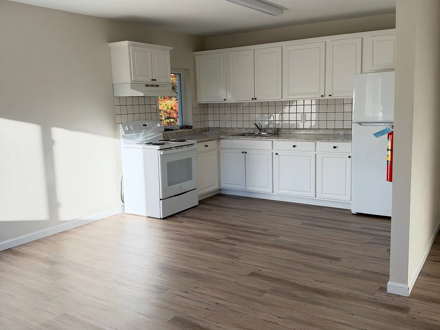 16 Rt206 stanhope — Photo 1