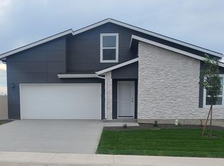 3285 N Glenwild Ave, Star, ID 83669