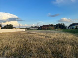 2412 Conway Ave N, Lehigh Acres, FL 33971
