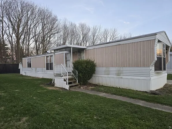 2800 W Memorial Dr Lot 193, Muncie, IN 47302