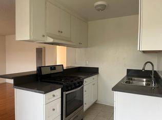 2020 Vanderbilt Ln APT 8, Redondo Beach, CA 90278