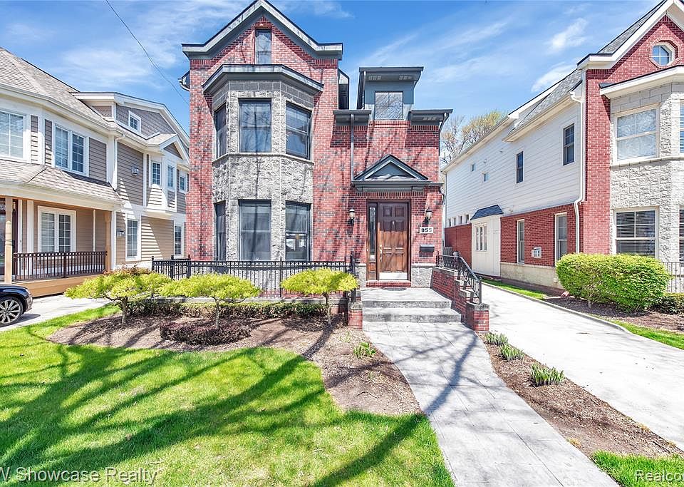 1st image of 855 Bennaville Ave