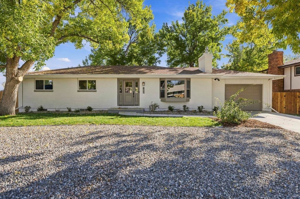2432 Eugene Dr