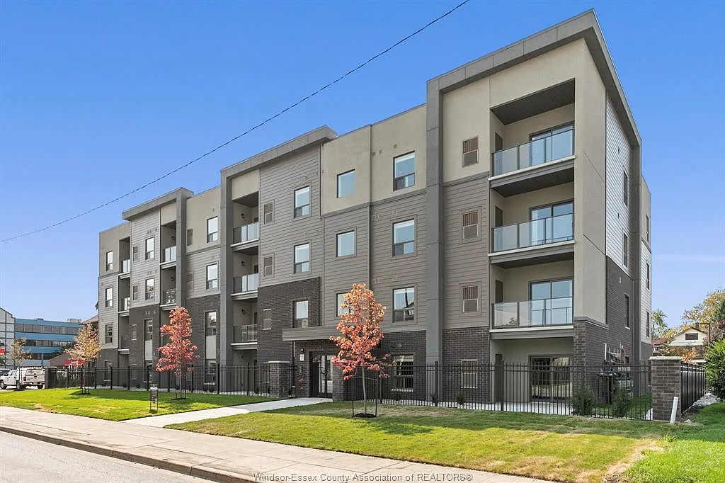 955 Ouellette Ave — Photo 1