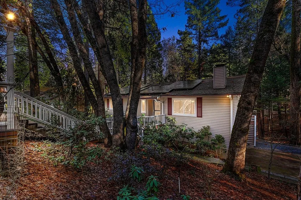 11866 Forest View Dr photo 1