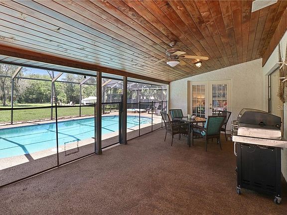 2nd image of 1826 Laurel Oak Dr