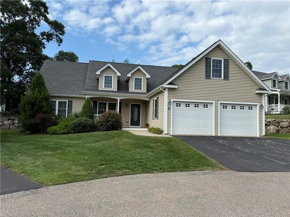 31 Butterfly Dr, Westerly, RI 02891