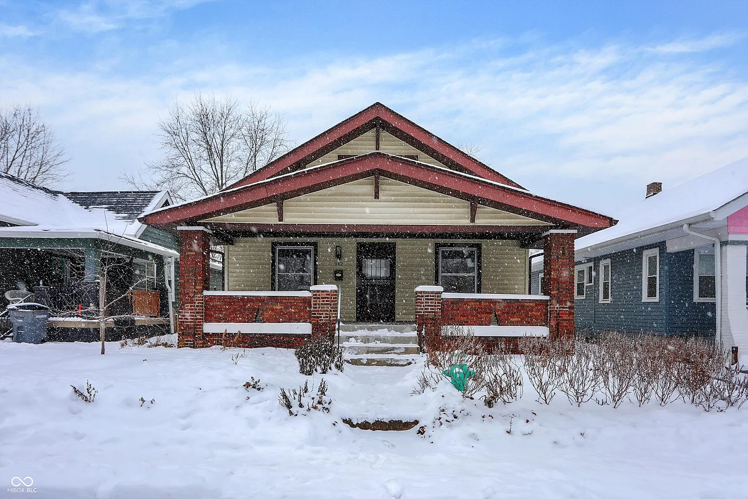 942 N Gray St photo 1