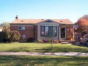 2nd image of 8341 Clippert St