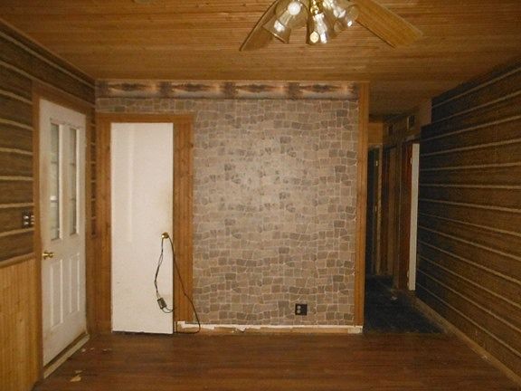 3rd image of 2929 Schell Dr