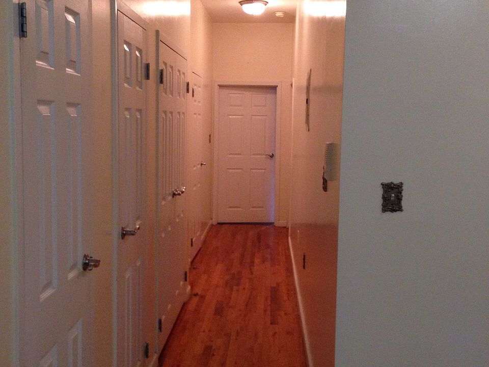 2nd image of 1042 Clay Ave APT 1