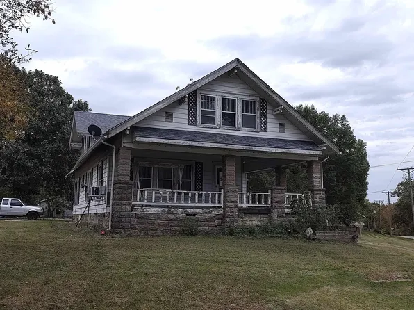 724 W Rogers, Clinton, MO 64735