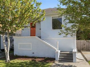4231 Gen Pershing St, New Orleans, LA 70125