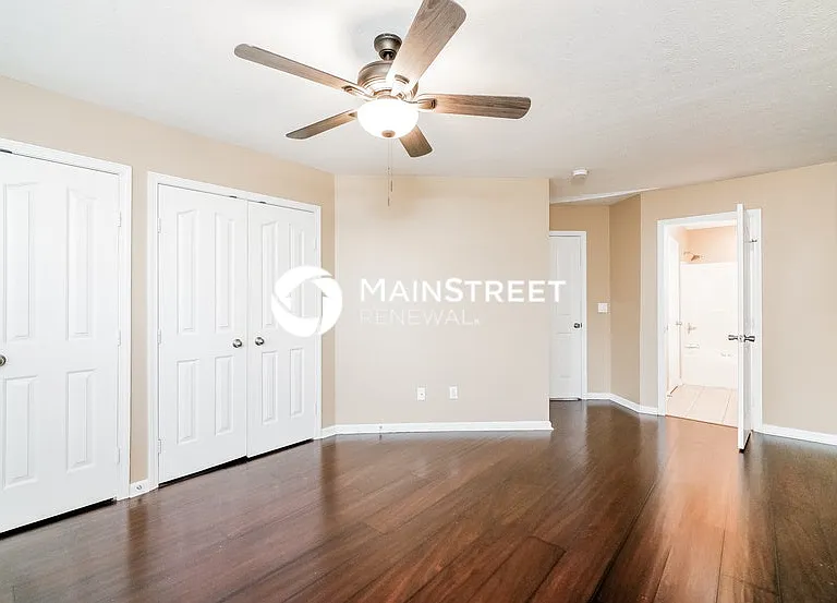 11400 Catalpa View Ct — Photo 12