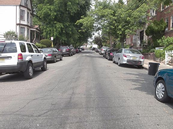 5th image of 42 Elmwood Ave