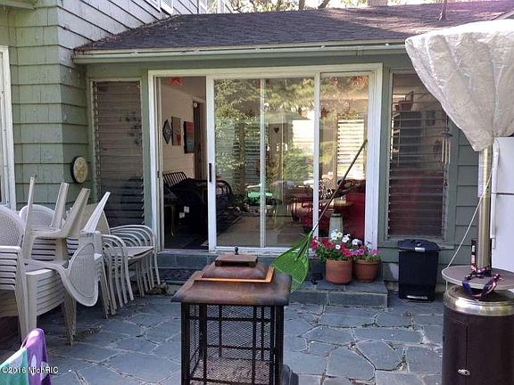 4th image of 2372 Westwood St